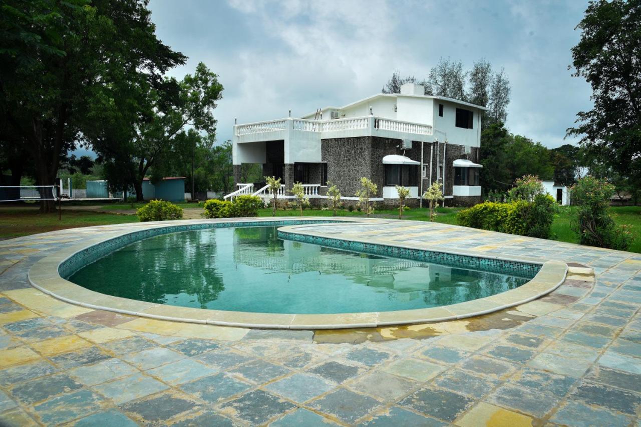 Whispering Woods Villa And Eco Farms Lonavla Zewnętrze zdjęcie